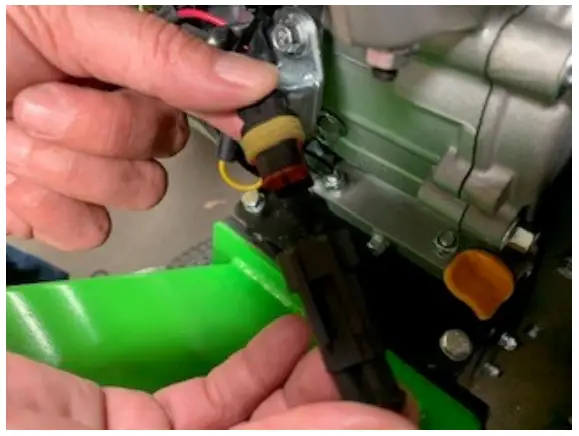 P-Lindberg 9064782 Wood Chipper-switch