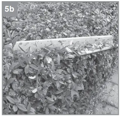 Fitting the cuttings collector