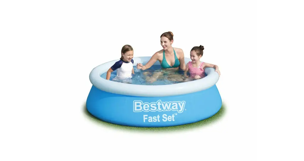 Bestway 57392 Above Ground Pool Owner's Manual