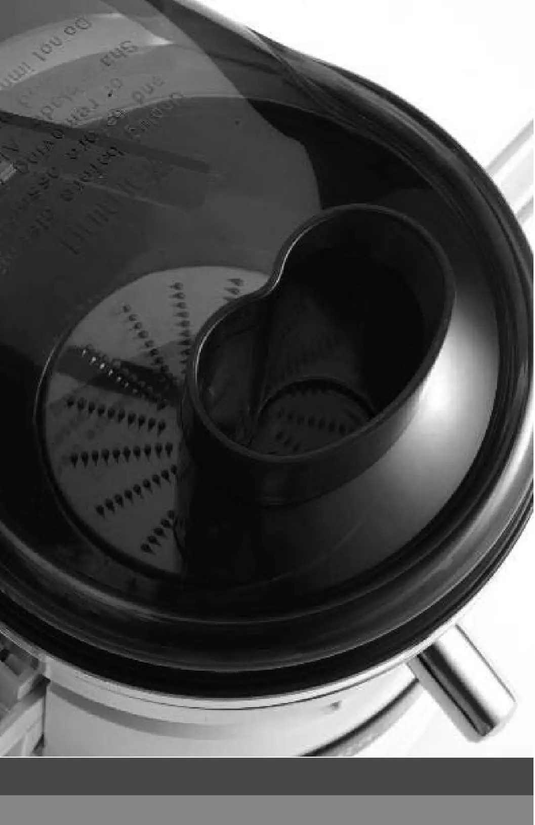 Omega 02 Pulp Ejector Mini Juicers - overview