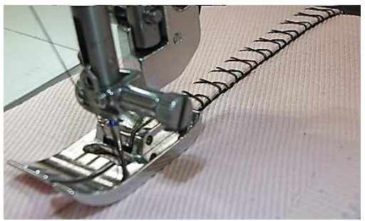 JANOME202-461-005-9mm-Bi-Level-Foot-4