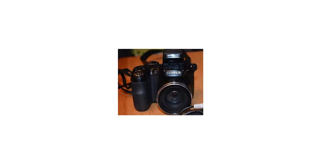 Fujifilm S2700 Finepix 18x Wide Angle Zoom 12-mp Digital Camera-owner's Manual