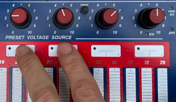 Buchla-218e-V3-Capacitive-Keyboard-Controller-16