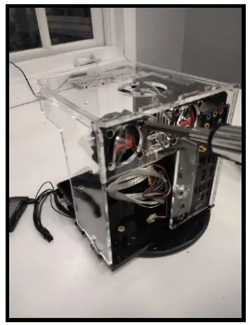 Cherry-Tree-Star-rek-Borg-Cube-ITX-MK-II-PC-Fig9