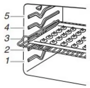 Whirlpool WEE750H0HZ Electric Range - bottomed cookware 1