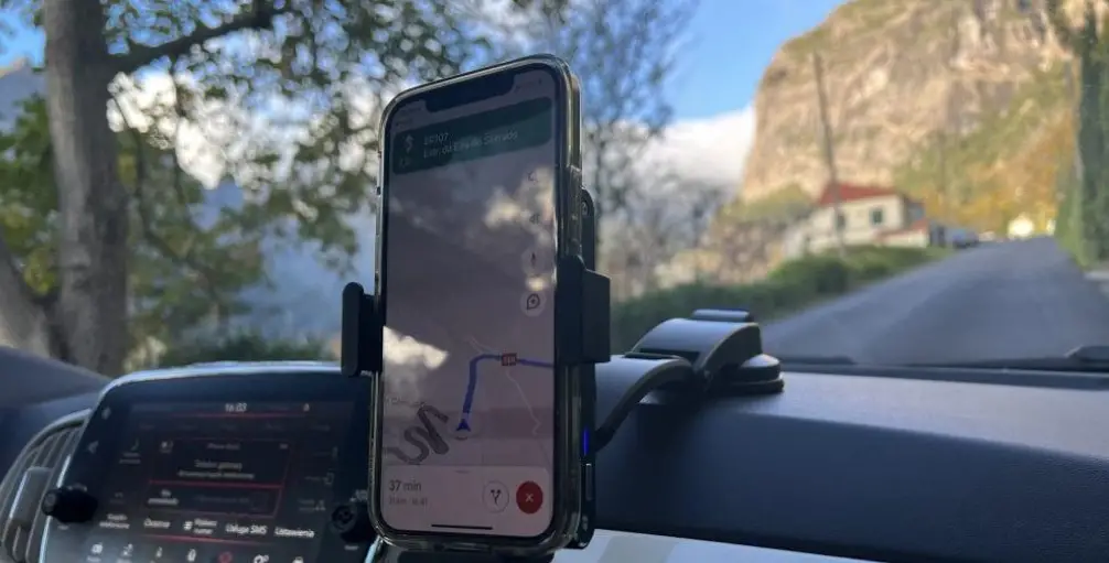 Xblitz Gx3 Car Holder User Manual