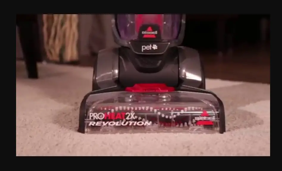 My Proheat 2x® Revolution® Pet Carpet Cleaner Has No Spray To Hose | Support
