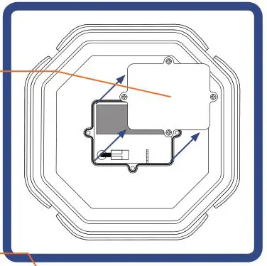 SOUNDCAST WIRELESS AUDIO VG X SERIES VG7 - unscrew and remove battery cover