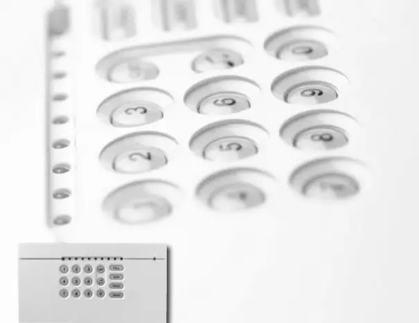 Texecom-Veritas-8-Compact-Slimline-Discreet-Stand-Alone-Control-Panel-1