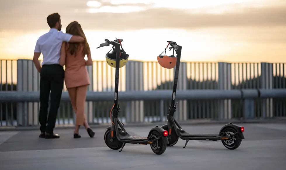 Ninebot F25e Kick Scooter Instruction Manual