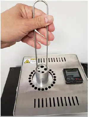 ACCURATE THERMAL SYSTEMS ThermCal400 Dry Block Temperature Calibrator Fig1