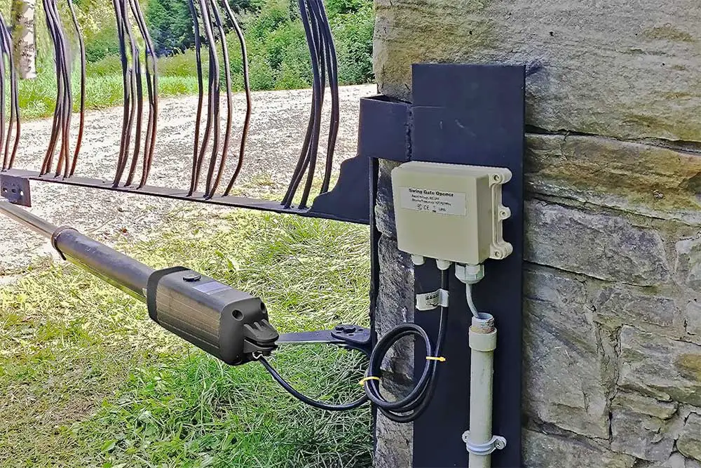 Topens Single Swing Gate Opener User Manual