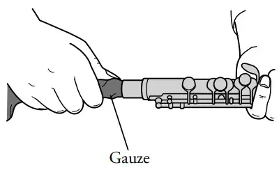 YAMAHA Piccolo FluteHand cracking