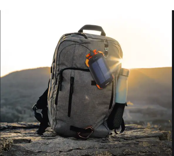 Hypercel 14659 Solar 10000mah Wireless Power Bank User Manual Hypercel 14659 Solar 10000mah Wireless Power Bank User Manual