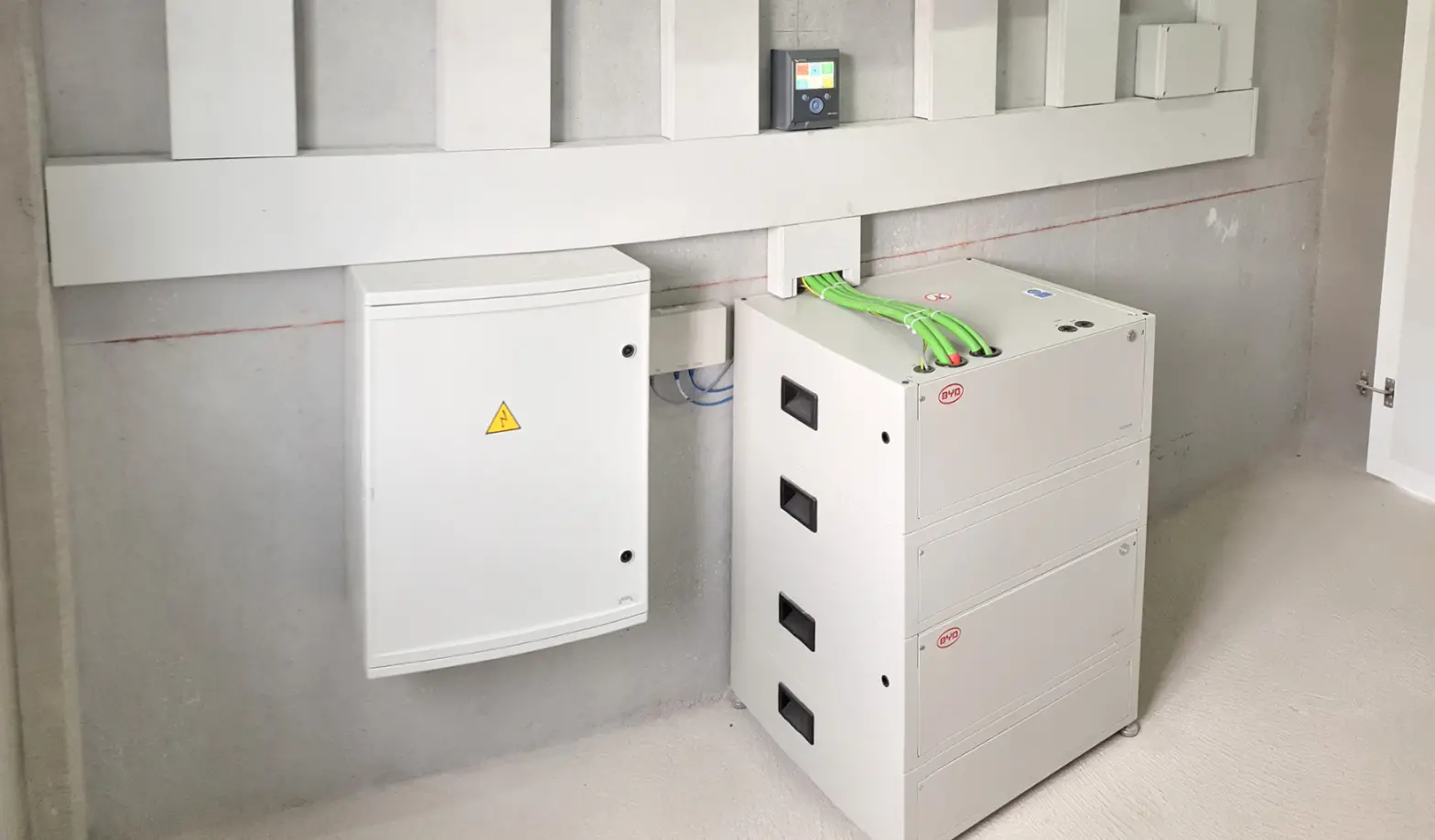 Byd Lvl15.4 Battery Box Premium User Guide