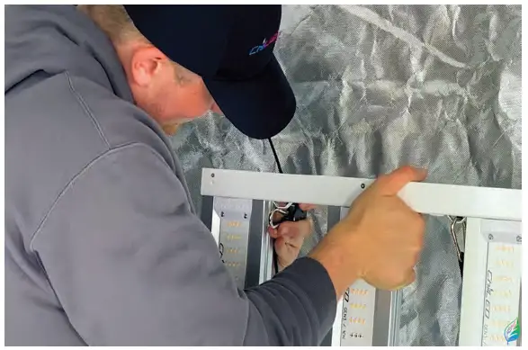 ChilLED-TECH-GC-COM-1000-X6-Growcraft-X6-1000W-LED-Grow-Light-02