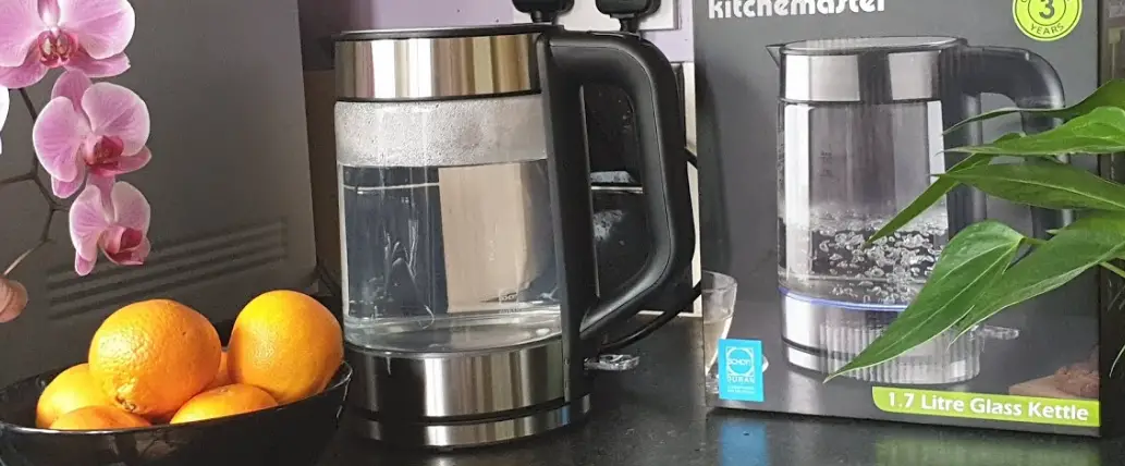 Wmf 0413190011 Kitchenminis Kettle User Manual Wmf 0413190011 Kitchenminis Kettle User Manual