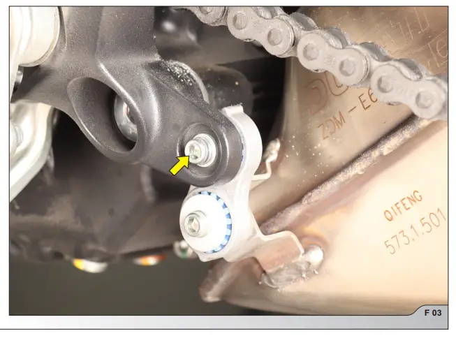 AKRAPOVIC-Slip-On-for-the-Ducati-Scrambler-880- (3)