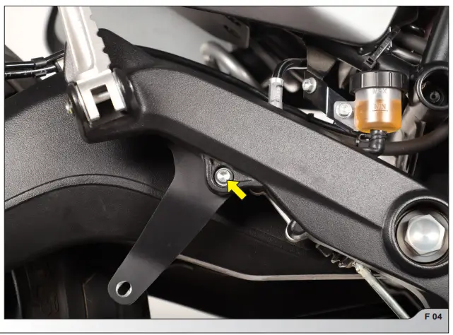 AKRAPOVIC-Slip-On-for-the-Ducati-Scrambler-880- (4)