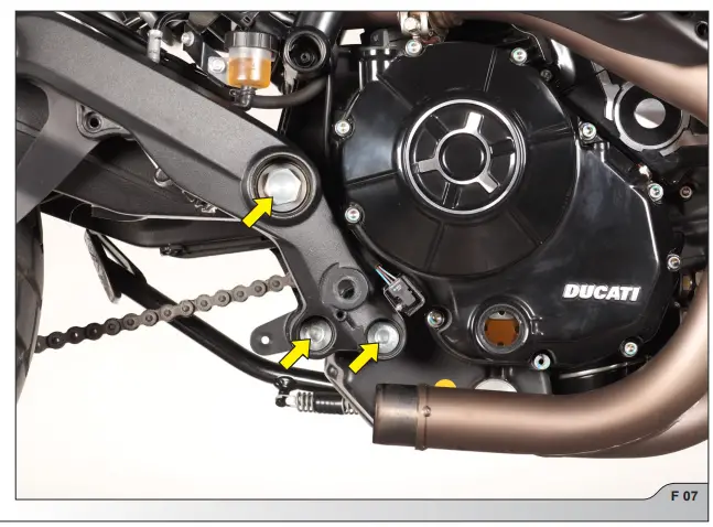 AKRAPOVIC-Slip-On-for-the-Ducati-Scrambler-880- (7)