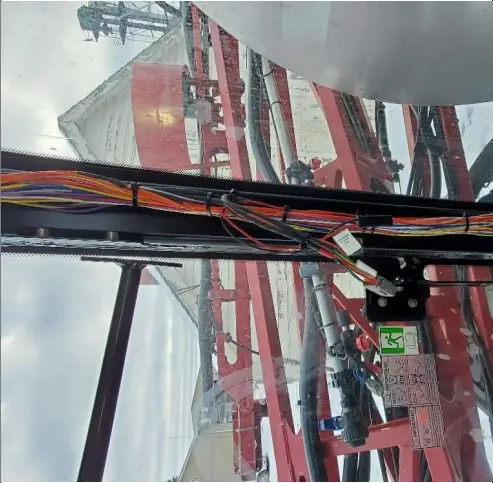 Mounting the CNH-JD Bridge