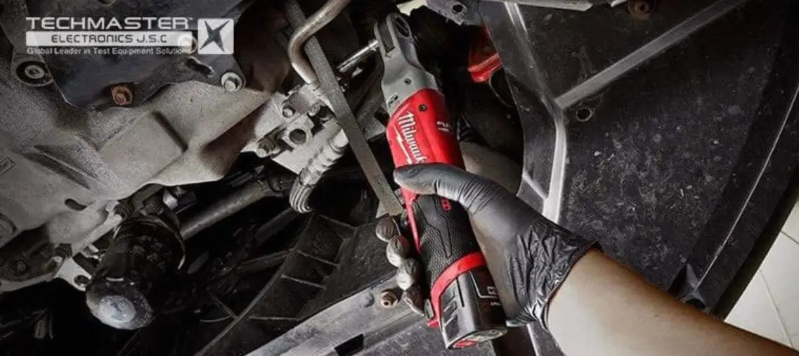 Milwaukee M12 Fir38 Sub Compact 3-8 Inch Impact Ratchet Instruction Manual