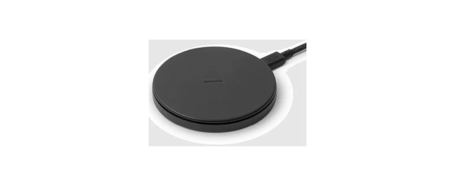 Roumi Technology Mn02 Magnetic Wireless Charger User Manual Roumi Technology Mn02 Magnetic Wireless Charger User Manual