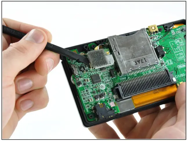 IFIXIT Nintendo DS Lite Wi-Fi Antenna Replacement - fig 10