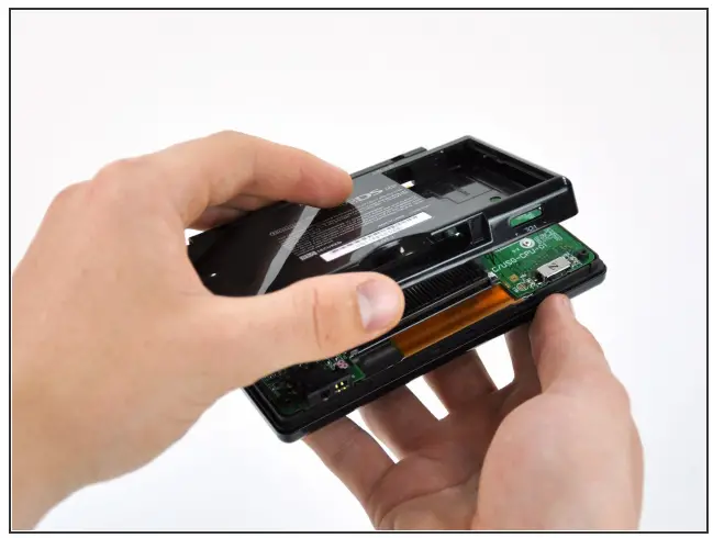 IFIXIT Nintendo DS Lite Wi-Fi Antenna Replacement - fig 7