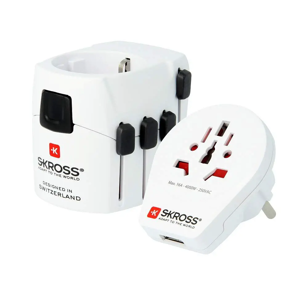 SKROSS PRO Light USB (2xA) Universal Adapter