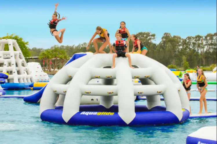 Aquaglide 585220109 Universal Thunderdome Owner's Manual