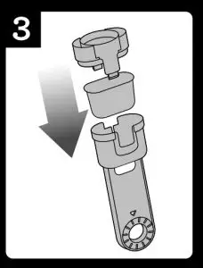 INSTALLING/REPLACING THE FILTER IN THE WATER TANK