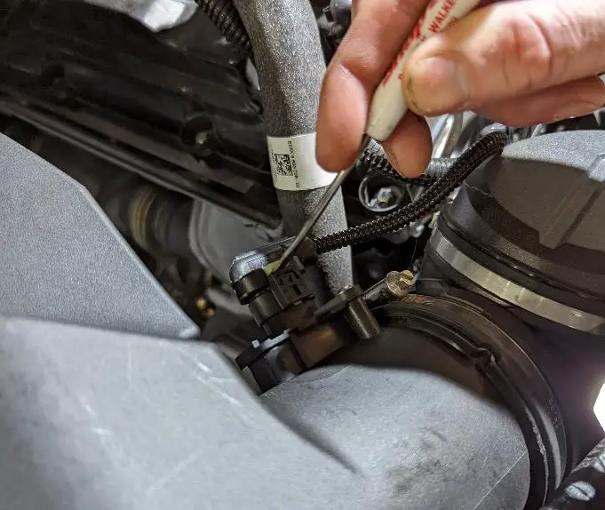 DINAN-D760-0062-Turbo-Inlet-Fig-2