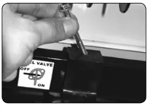 DuroStar-DS4000S-Portable-Generator,-Yellow-Black-fig 3