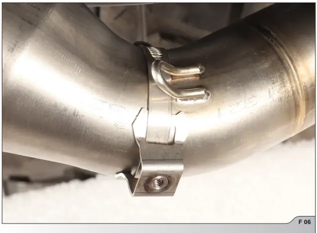 AKRAPOVIC-BMW-G-310-R-Heat-Shield-Fig-9