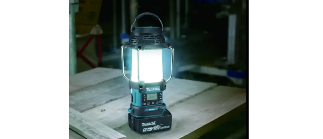 Makita Dmr057 Cordless Radio With Lantern Instruction Manual