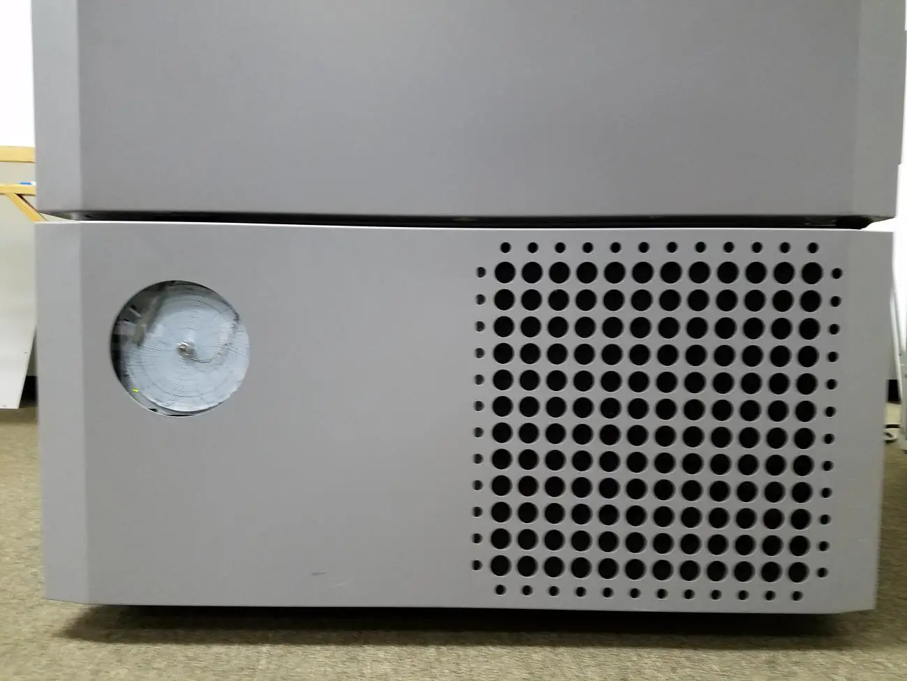 Thermo-Fisher-SCIENTIFIC-TSX-Series-ULT Freezers-02