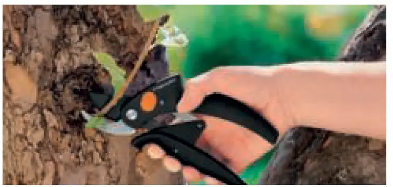 FISKARS PowerGear II Lopper L 112590 Bypass Hook-fig4