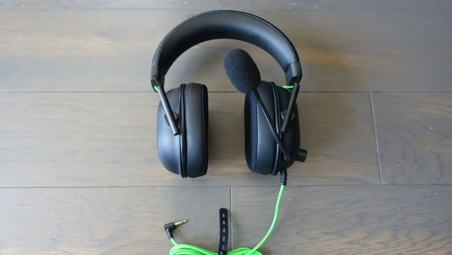 Razer Blackshark V2 X Multi-platform Wired Esports Headset User Guide