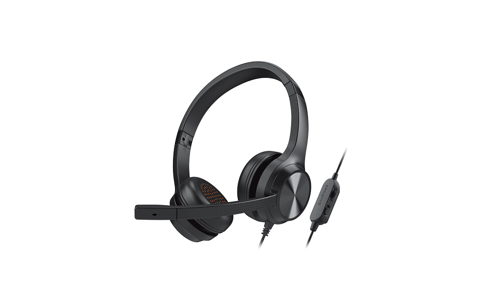 Creative 3.5mm Headset With Noise-cancelling Mic User Guide Creative 3.5mm Headset With Noise-cancelling Mic User Guide
