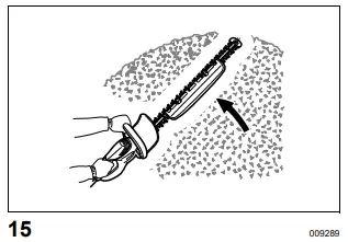 makita-UH4570-Hedge-Trimmer-5