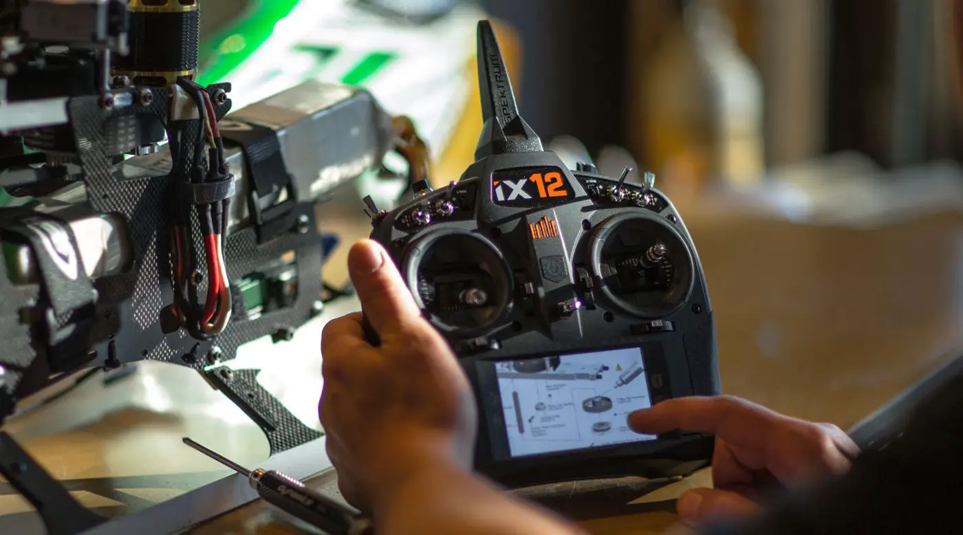 Spektrum 2.4ghz Digital Radio System Transmitter User Guide