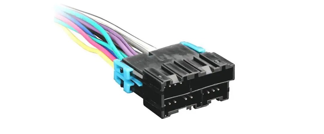 Crutchfield 70-1858 Receiver Wiring Adaptor Owner's Manual Crutchfield 70-1858 Receiver Wiring Adaptor Owner's Manual