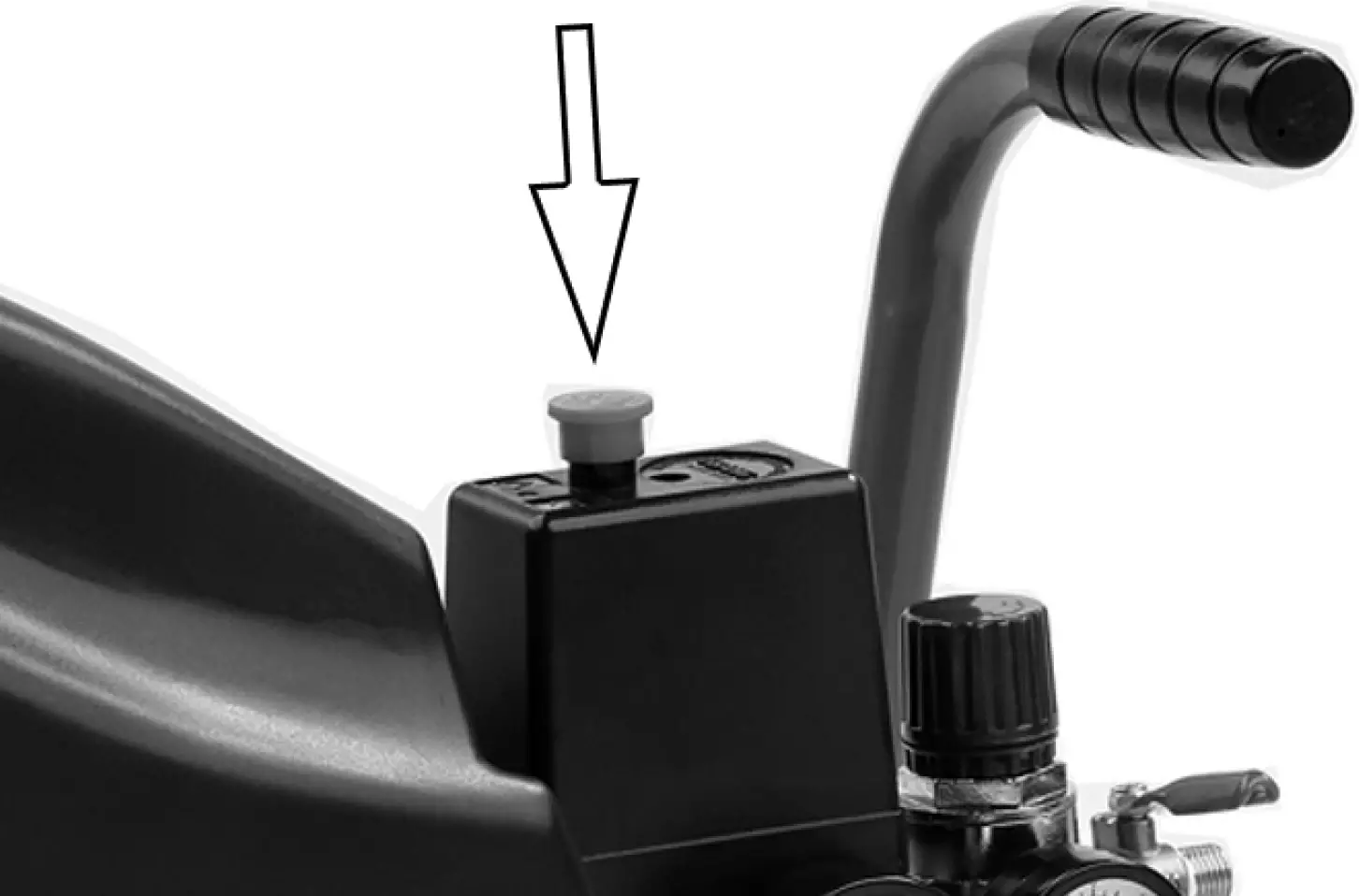 ATTACHING THE SUPPORTING FEET 02