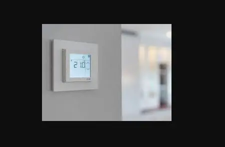 Eaton Crca-00 Xcomfort Room Controller Touch User Manual Eaton Crca-00 Xcomfort Room Controller Touch User Manual