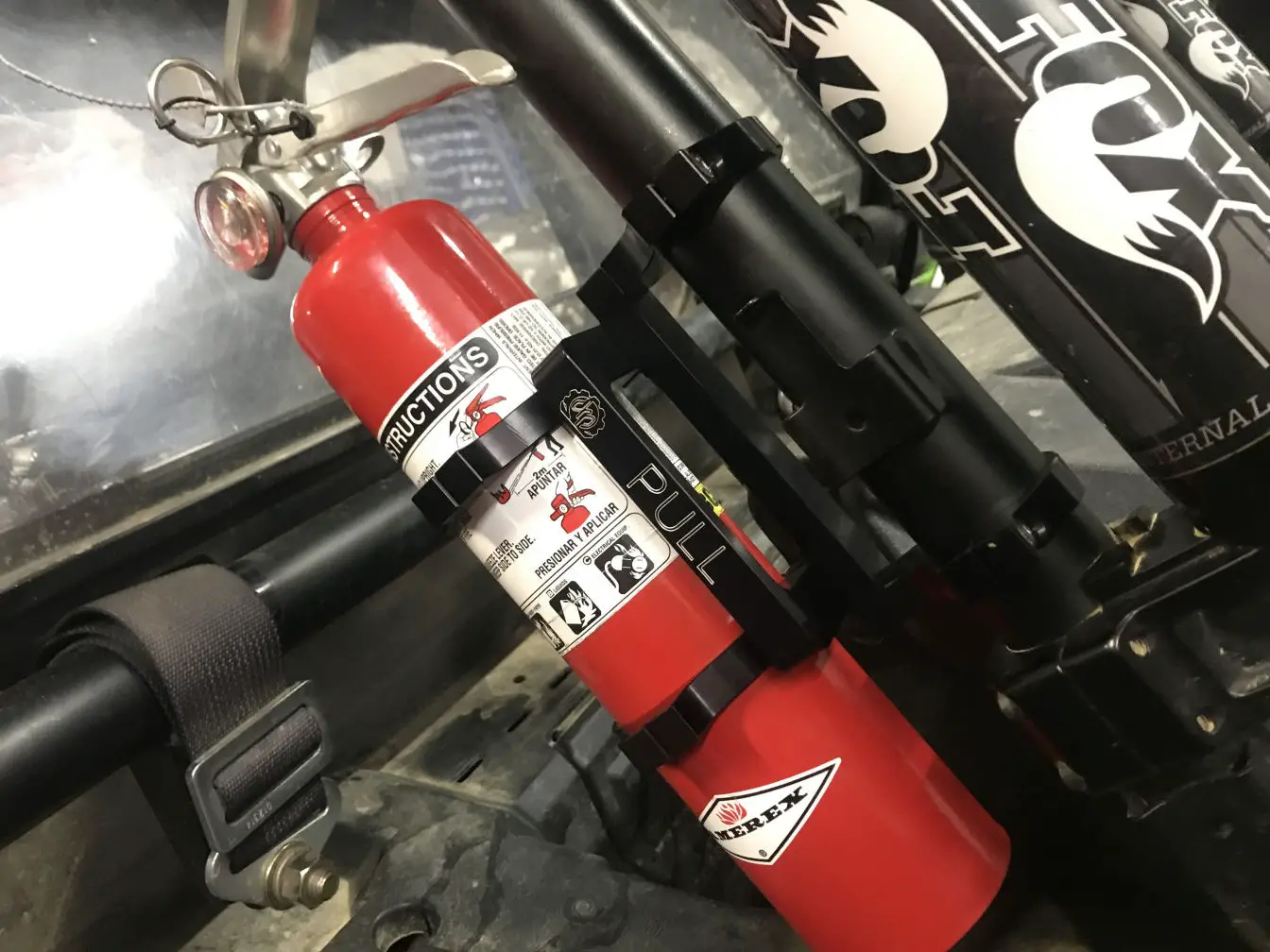 DEVIANT RACE SBSS-9211-EPR Polaris Ranger Quick Release Fire Extinguisher Mount - Figure 7