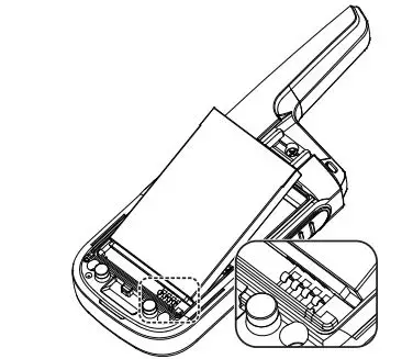 Motorola Solutions XT185 Two Way Radio User Guide - Installing and Charging the Battery