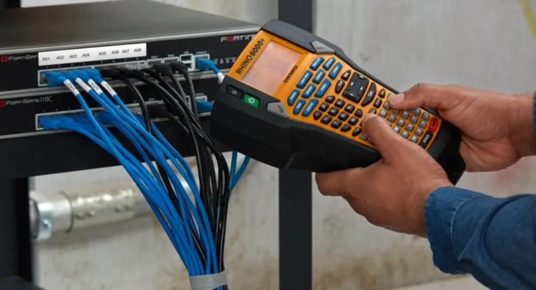 Dymo Rhino 6000+ Abc Case Eu User Guide