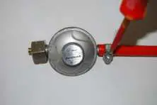 Regulator replacement (LPG version) -1