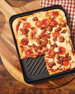 FIG 17 Sausage & Pepperoni Pizza